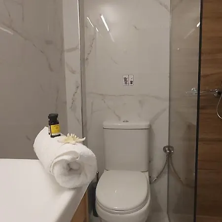Serenity Apartment *